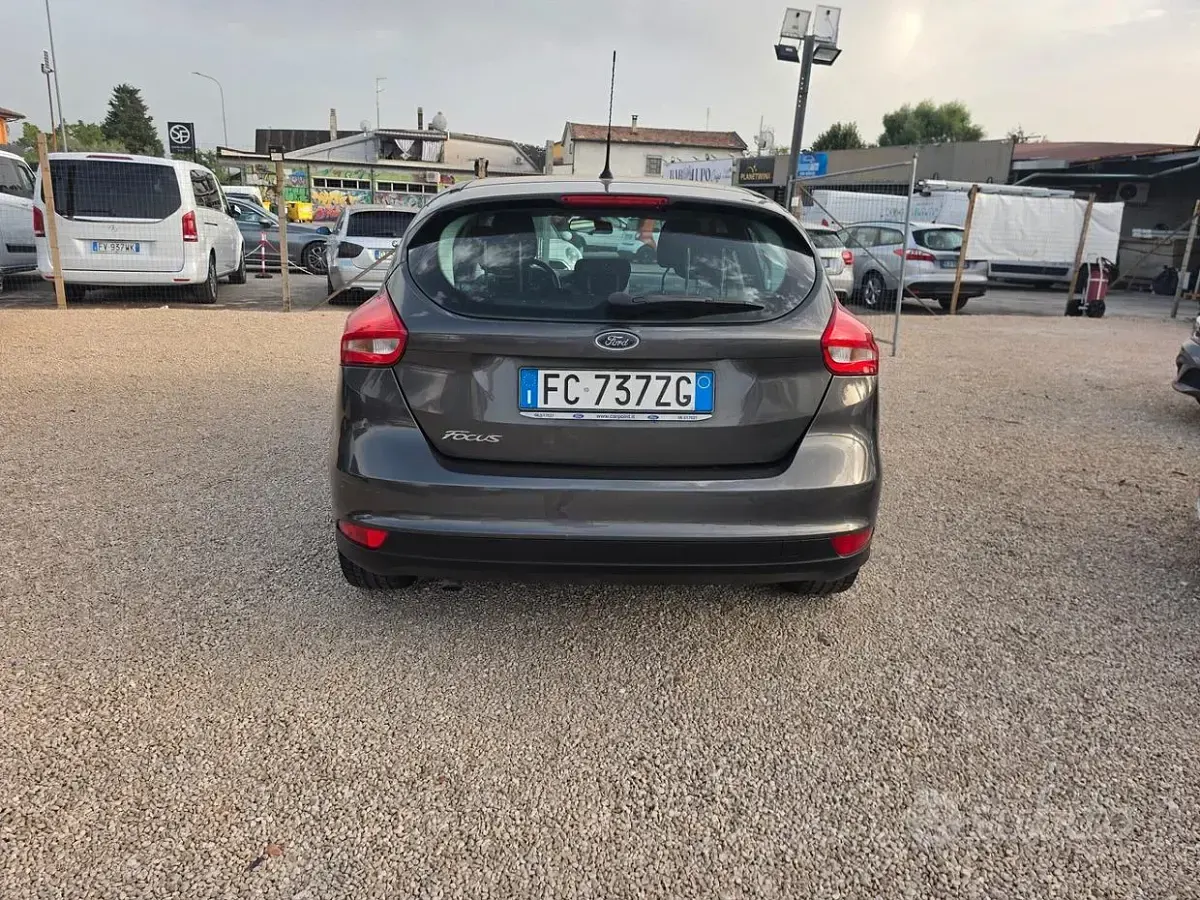 Usata Ford Focus Titanium 120 CV (88 kW) 2016 Nero Berlina