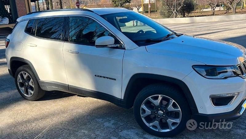 Usata Jeep Compass Limited 140 CV (102 kW) 2019 Bianco SUV