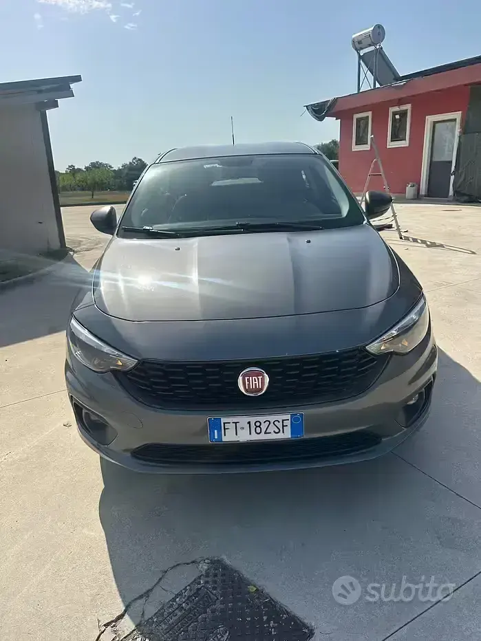 Usata Fiat Tipo 95 CV (69 kW) 2019 Grigio Station wagon