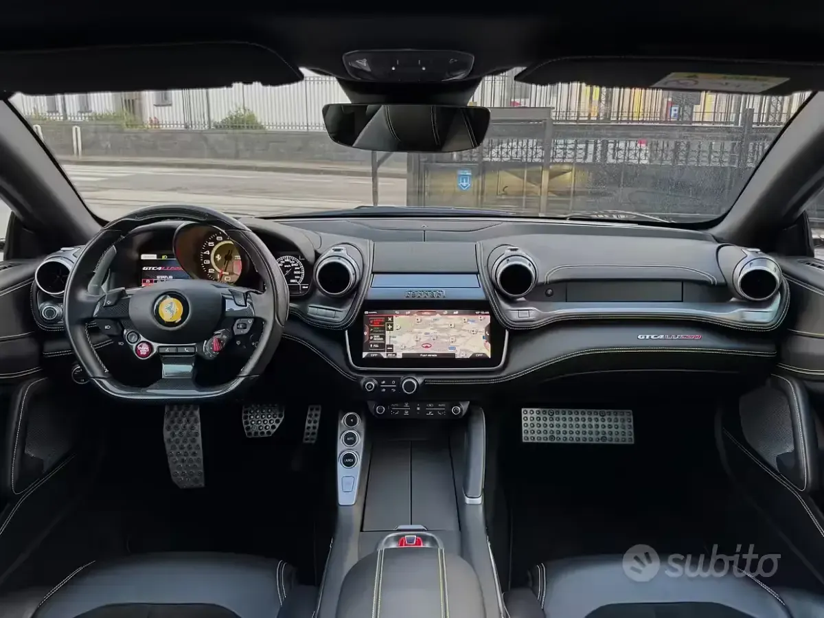 Usata Ferrari GTC4Lusso 689 CV (506 kW) 2020 Nero Station wagon