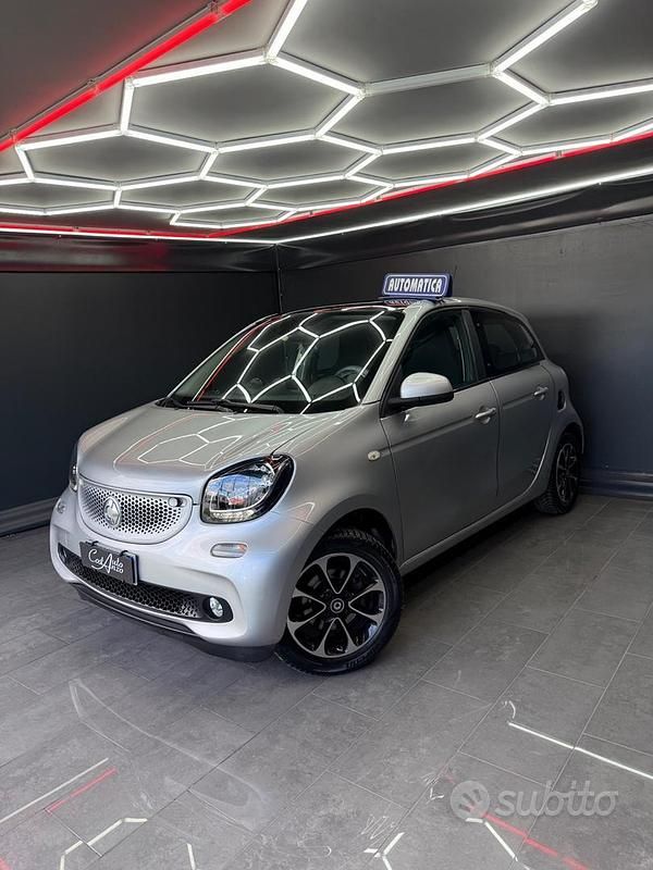 Usata Smart ForFour 71 CV (52 kW) 2017 Grigio Utilitaria