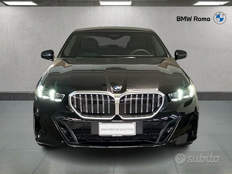 Usata BMW 540 M Sport 303 CV (222 kW) 2025 Black sapphire metallic Berlina