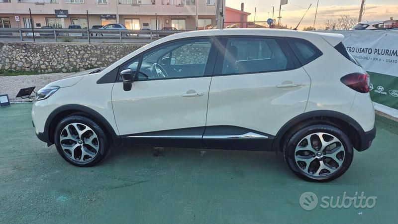 Gebraucht Renault Captur 110 PS (80 kW) 2018 Weiß SUV