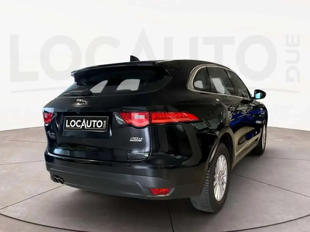 Usata Jaguar F-Pace Prestige 179 CV (131 kW) 2019 Nero SUV