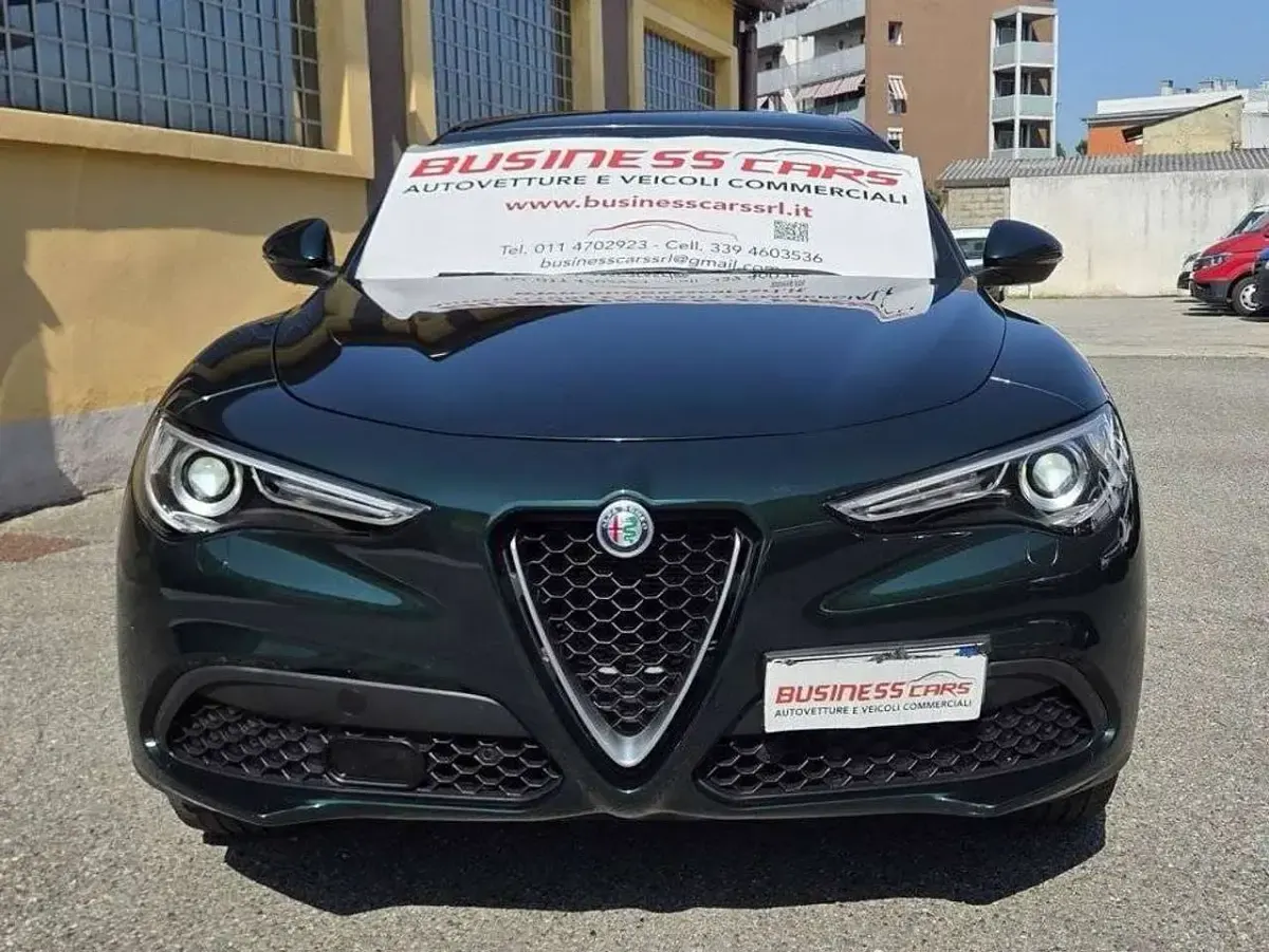 Usata Alfa Romeo Stelvio Business 190 CV (139 kW) 2020 Verde SUV