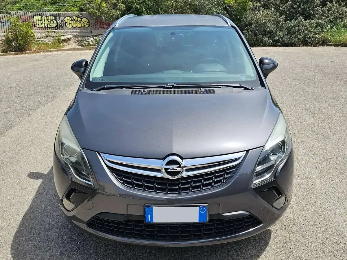 Usata Opel Zafira Tourer Cosmo 110 CV (80 kW) 2012 Other Monovolume