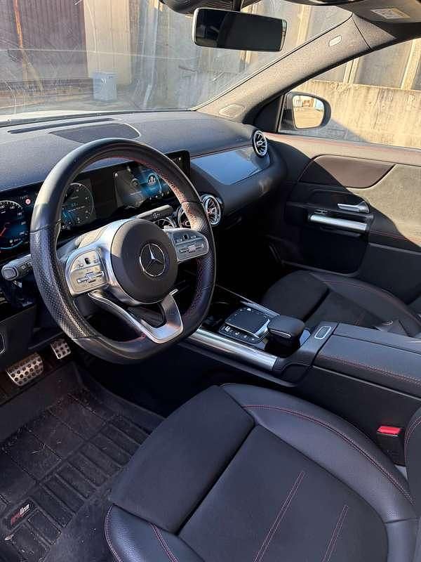 Usata Mercedes GLA200 150 CV (110 kW) 2020 Argento SUV