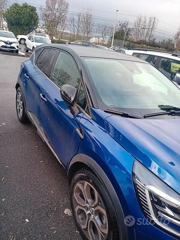 Usata Renault Captur 100 CV (73 kW) 2023 SUV