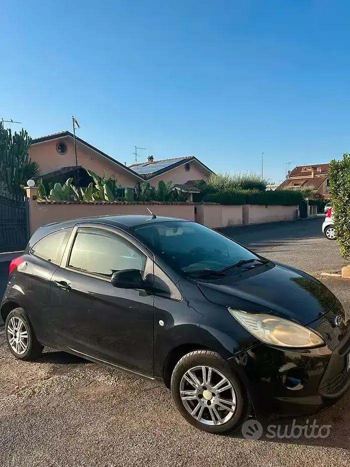 Usata Ford Ka 69 CV (50 kW) 2012 Nero Utilitaria