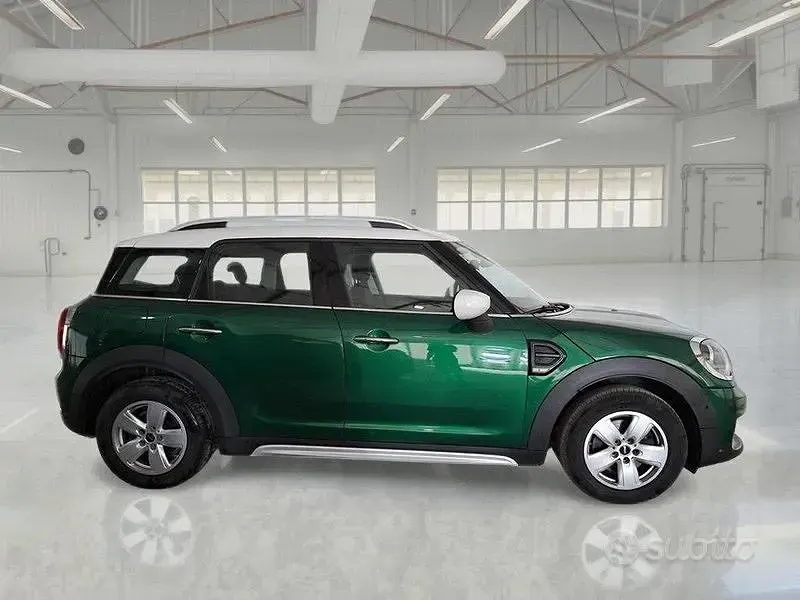 Usata Mini Cooper Countryman Business 136 CV (100 kW) 2020 Verde SUV