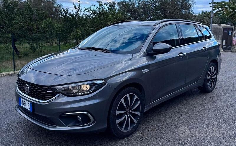 Usata Fiat Tipo Lounge 120 CV (88 kW) 2017 Grigio Station wagon