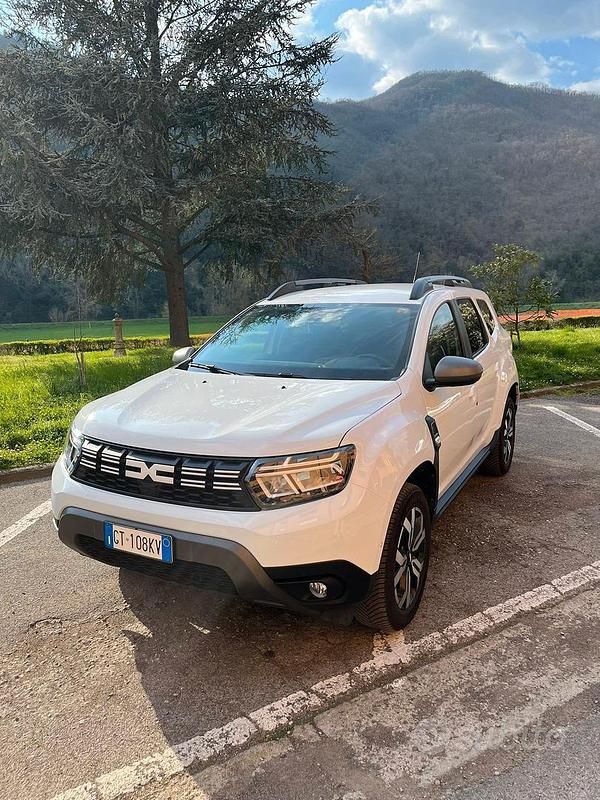 Usata Dacia Duster Journey 116 CV (85 kW) 2024 Bianco SUV