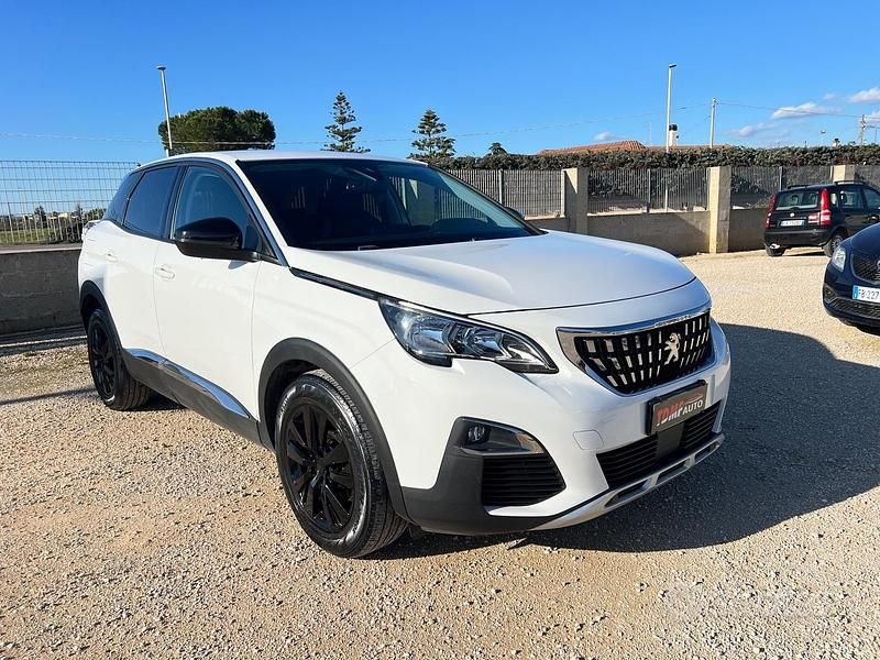 Usata Peugeot 3008 131 CV (96 kW) 2019 Bianco SUV