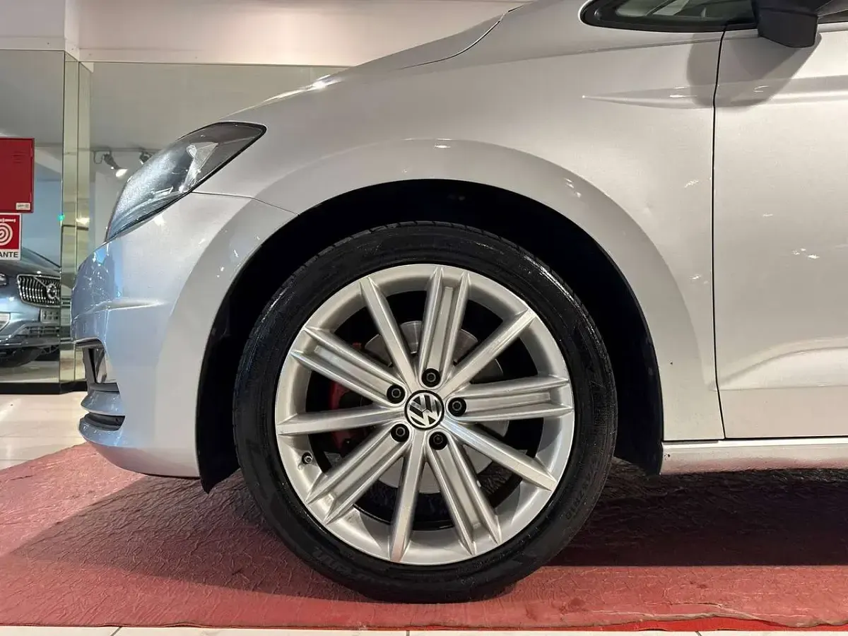 Usata VW Touran 150 CV (110 kW) 2016 Argento Monovolume