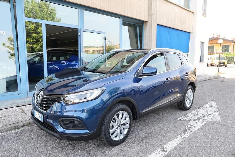 Usata Renault Kadjar Business 140 CV (102 kW) 2021 Blu SUV