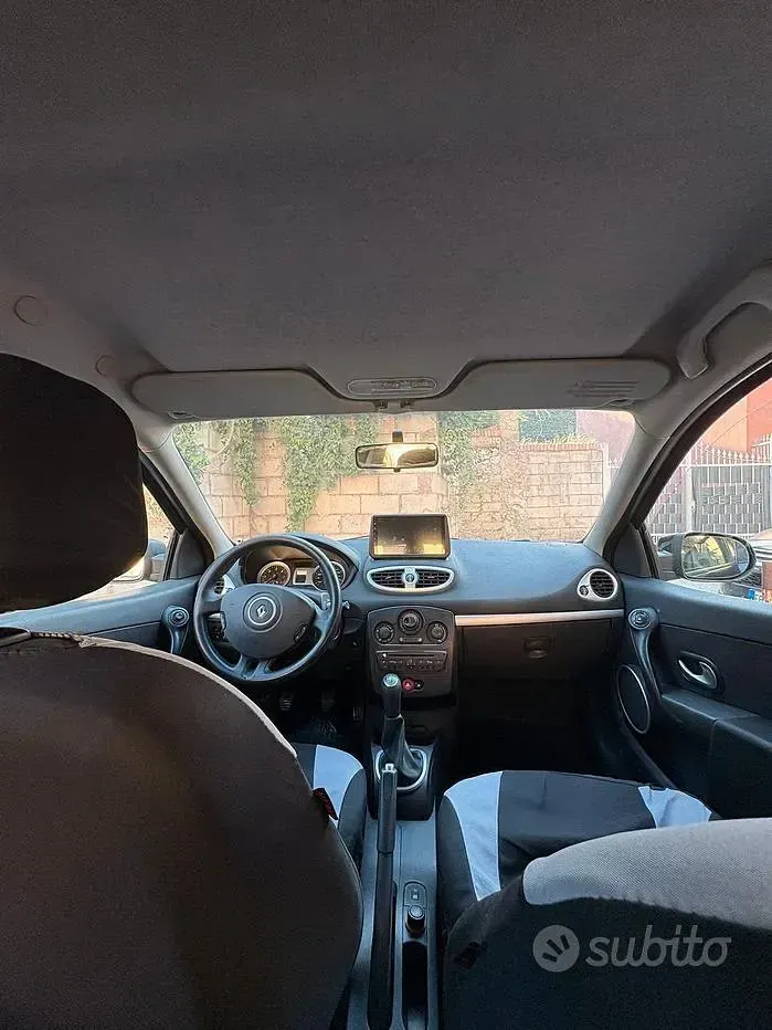 Usata Renault Clio II 90 CV (66 kW) 2009 Nero Berlina