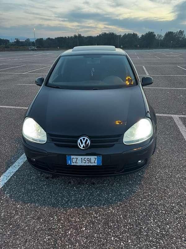 Begagnad VW Golf IV Sportline 140 HK (102 kW) 2006 Svart Sedan