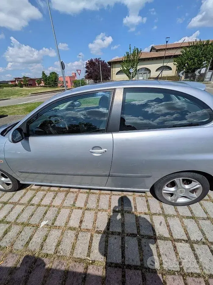 Brugt Seat Ibiza 80 HK (58 kW) 2009 Grå Sedan