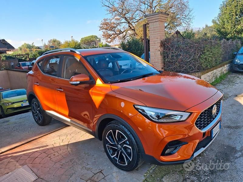 Usata MG ZS Luxury 106 CV (77 kW) 2024 Arancione Station wagon