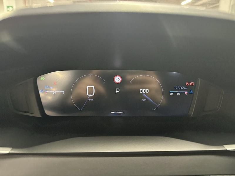 Usata Peugeot 2008 Allure 131 CV (96 kW) 2025 Grigio SUV