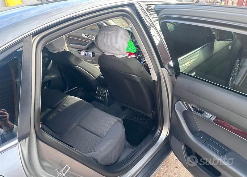 Usata Audi A6 225 CV (165 kW) 2005 Grigio Utilitaria