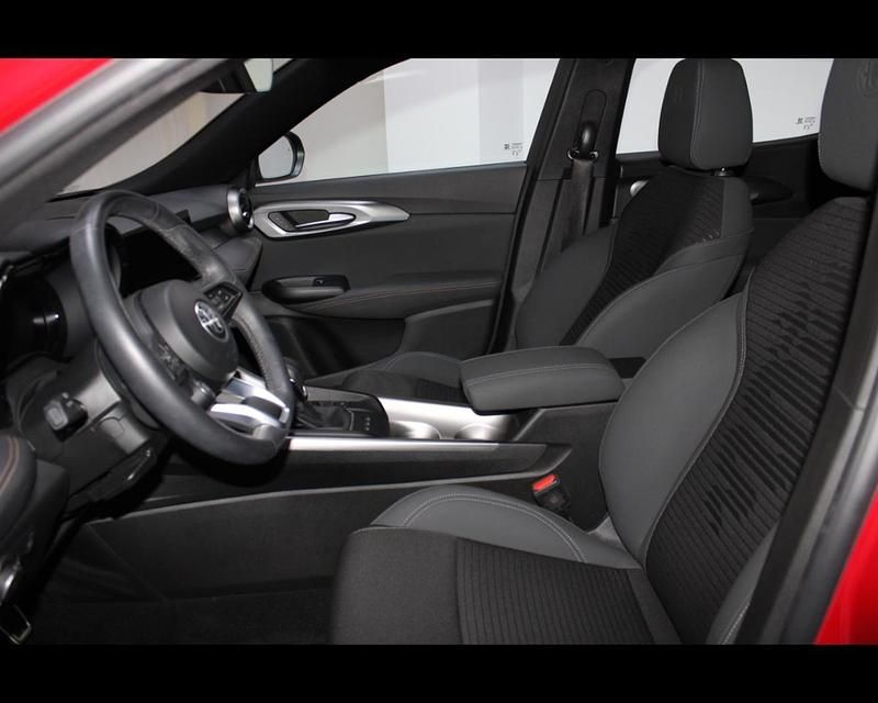 Usata Alfa Romeo Tonale Sprint 131 CV (96 kW) 2024 Rosso SUV