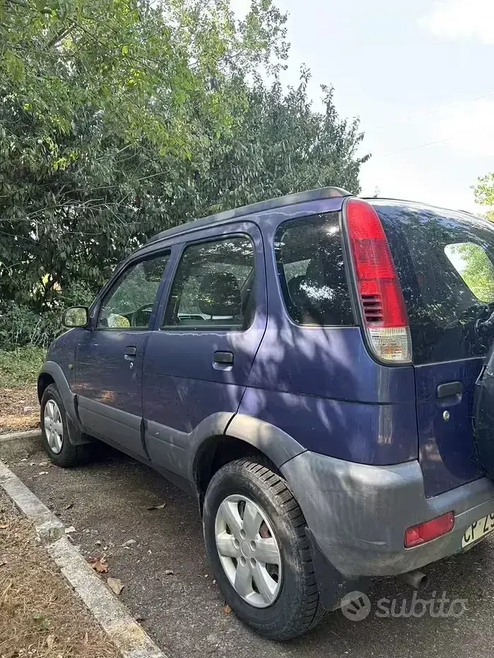 Usata Daihatsu Terios 86 CV (63 kW) 2004 Bluazzurro SUV