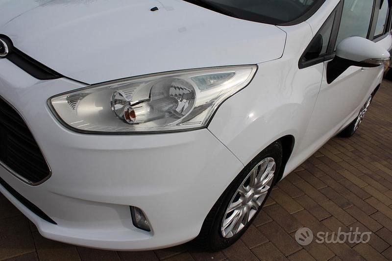 Usata Ford B-MAX Titanium 75 CV (55 kW) 2017 Bianco Monovolume