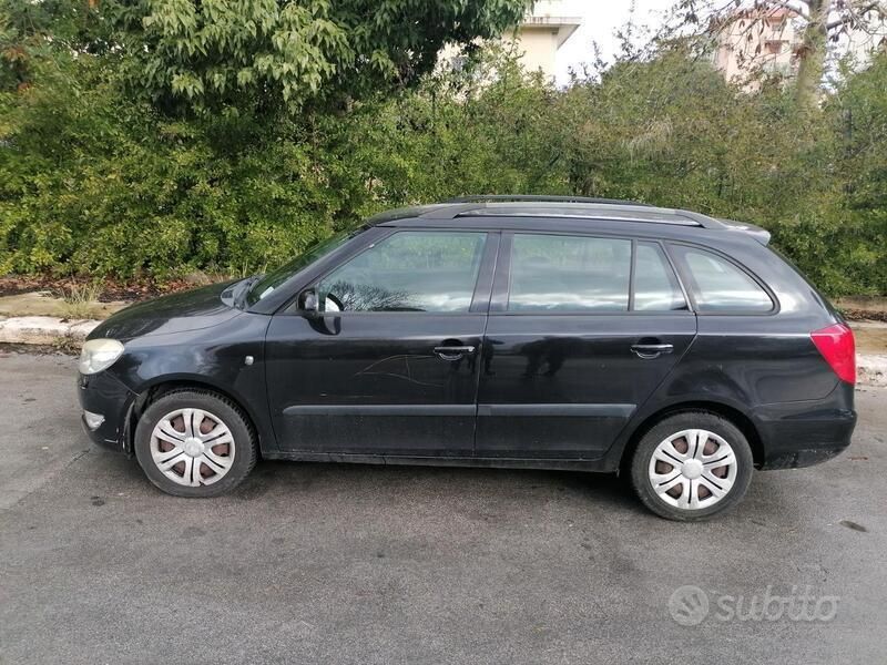 Usata Skoda Fabia 64 CV (47 kW) 2011 Nero Utilitaria