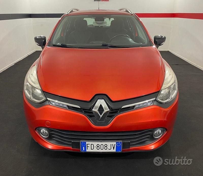 Usata Renault Clio GrandTour Intens 90 CV (66 kW) 2016 Rosso Station wagon