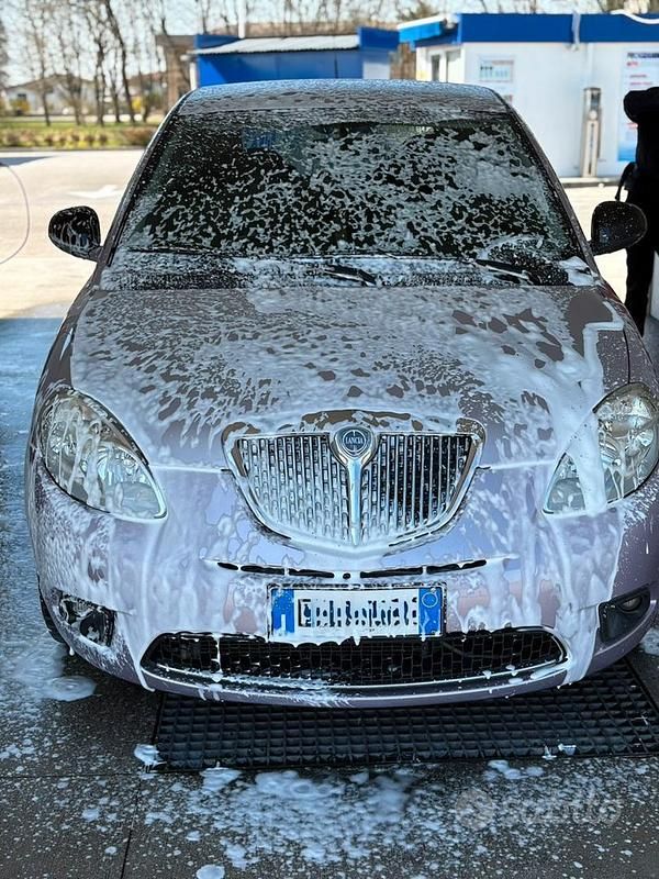 Usata Lancia Ypsilon 2010 Utilitaria