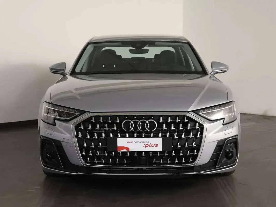 Usata Audi A8 Ambiente 286 CV (210 kW) 2024 Berlina