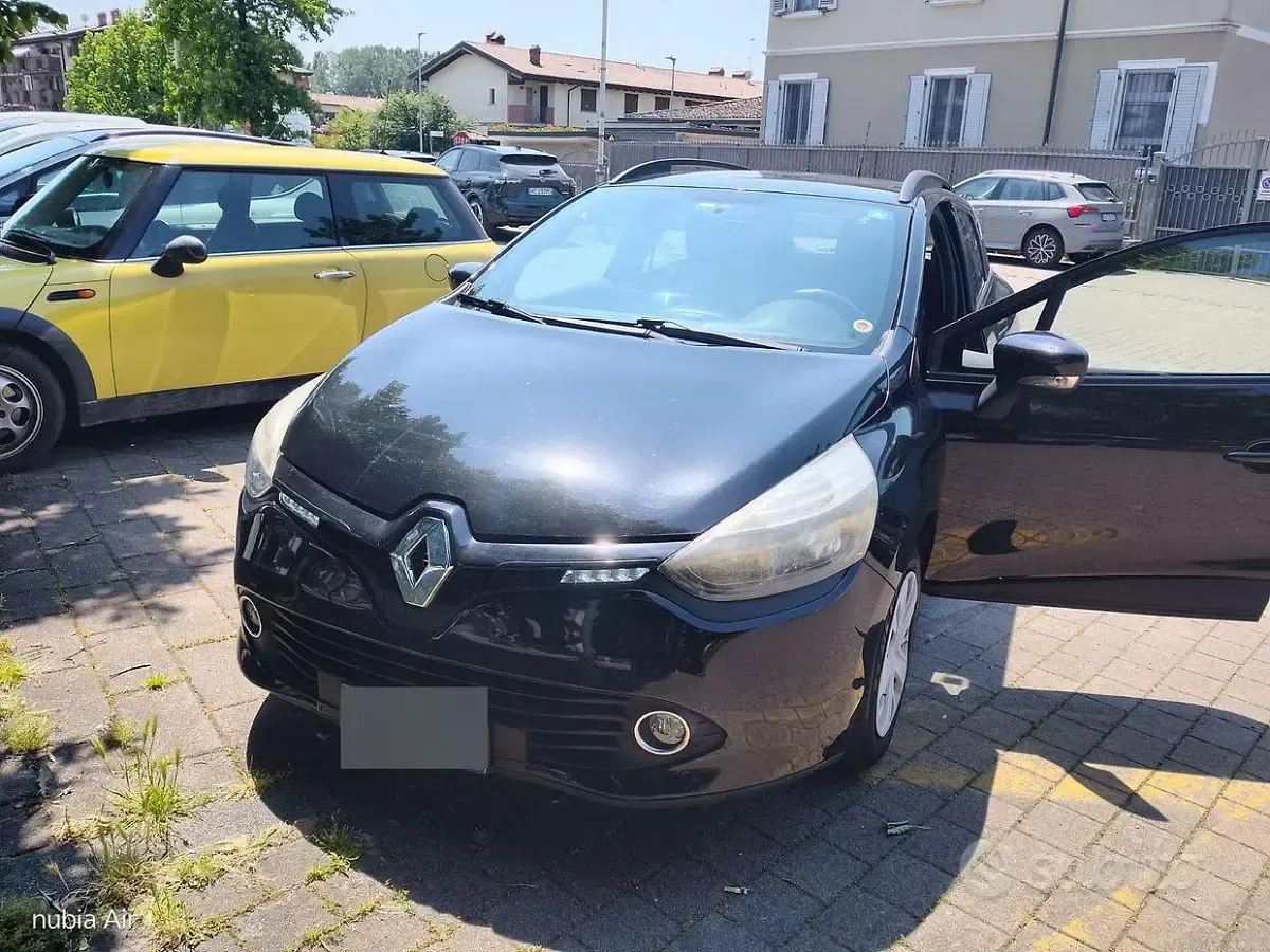 Usata Renault Clio 75 CV (55 kW) 2016 Nero Station wagon