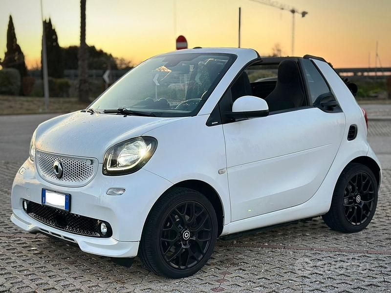 Usata Smart ForTwo Cabrio 90 CV (66 kW) 2019 Bianco Cabrio