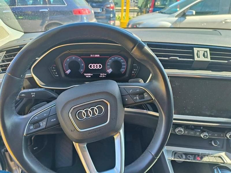 Usata Audi Q3 Advanced 151 CV (111 kW) 2021 Grigio chiaro SUV