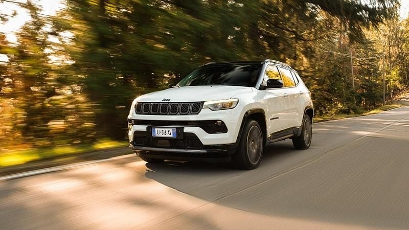 Nuova Jeep Compass Summit 129 CV (94 kW) 2025 Alpine white / tetto nero SUV