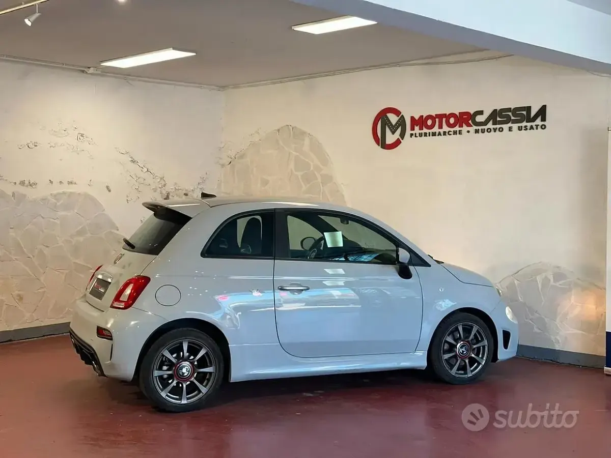 Usata Abarth 595 145 CV (106 kW) 2022 Grigio Berlina