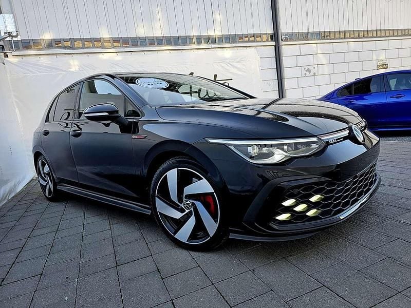 Usado VW Golf VIII GTI 245 CV (180 kW) 2022 Blanco Berlina