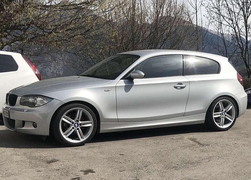 Usata BMW 118 Comfort Edition 143 CV (105 kW) 2007 Utilitaria