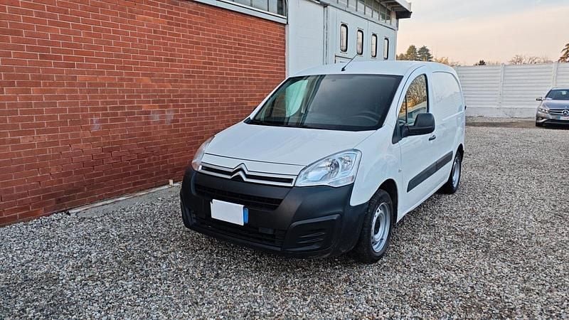 Usata Citroën Berlingo Feel 99 CV (72 kW) 2017 Bianco Monovolume