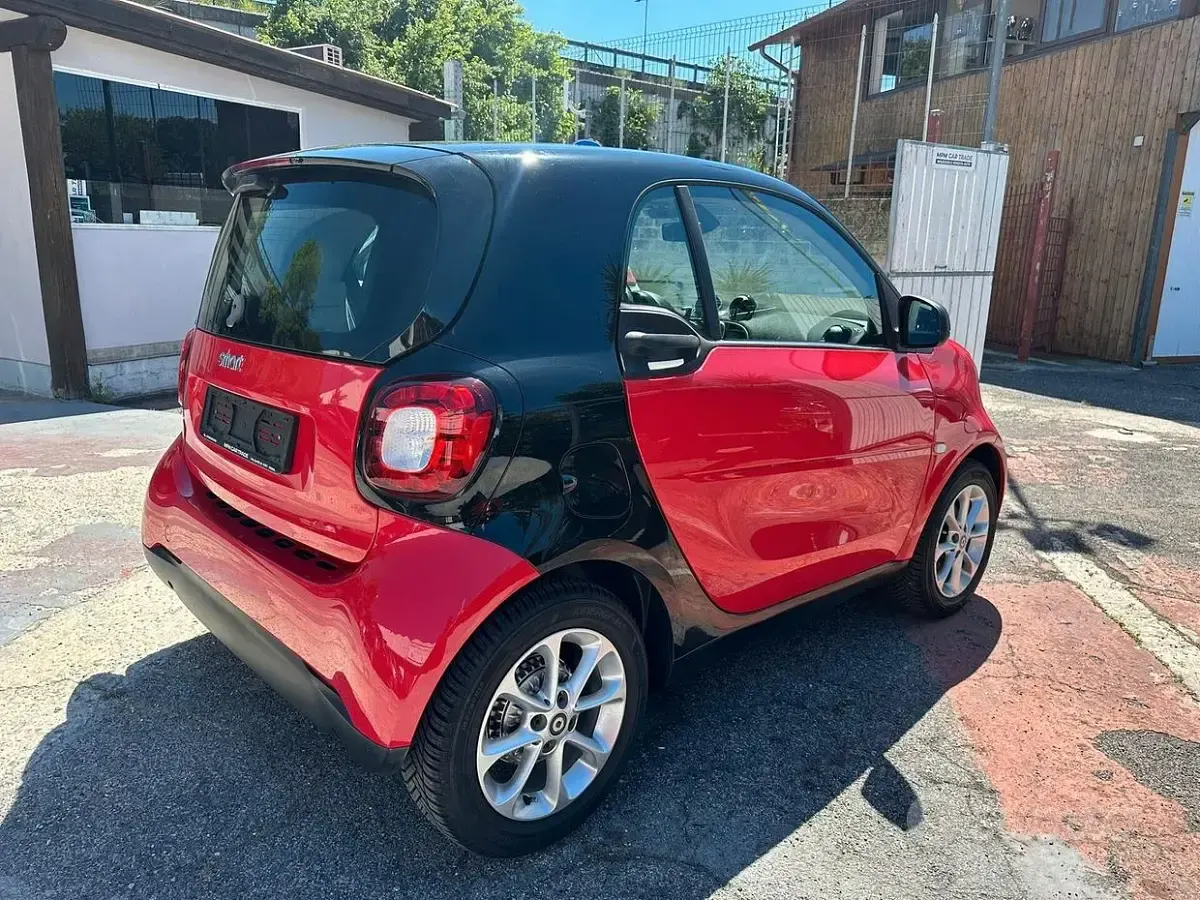 Usata Smart ForTwo Coupé Passion 71 CV (52 kW) 2017 Rosso Coupé
