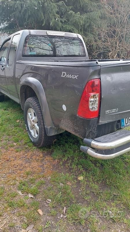 Usata Isuzu D-Max 2008 Grigio Pick-up