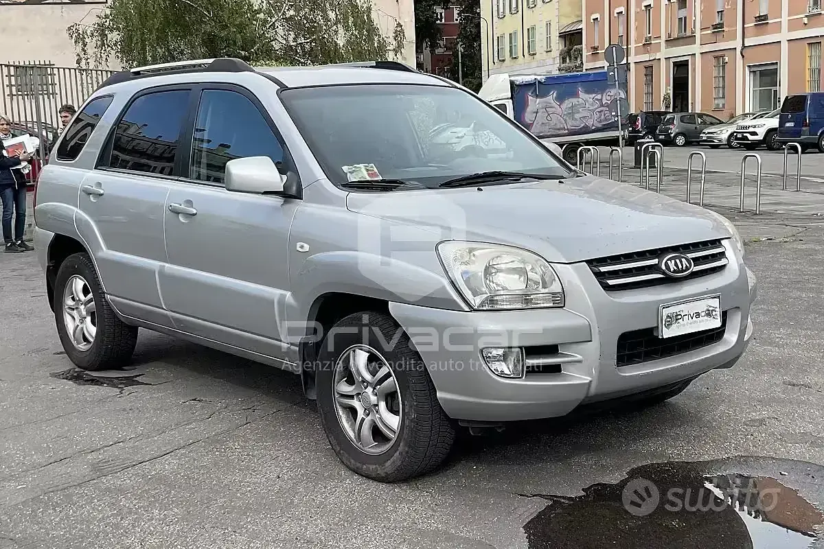 Usata Kia Sportage Active 140 CV (102 kW) 2007 Grigio SUV
