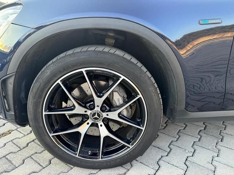 Usata Mercedes GLC300e Premium Plus 258 CV (189 kW) 2020 Blu Station wagon