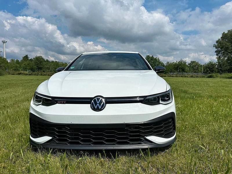 Usata VW Golf GTI 300 CV (220 kW) 2022 Bianco Berlina