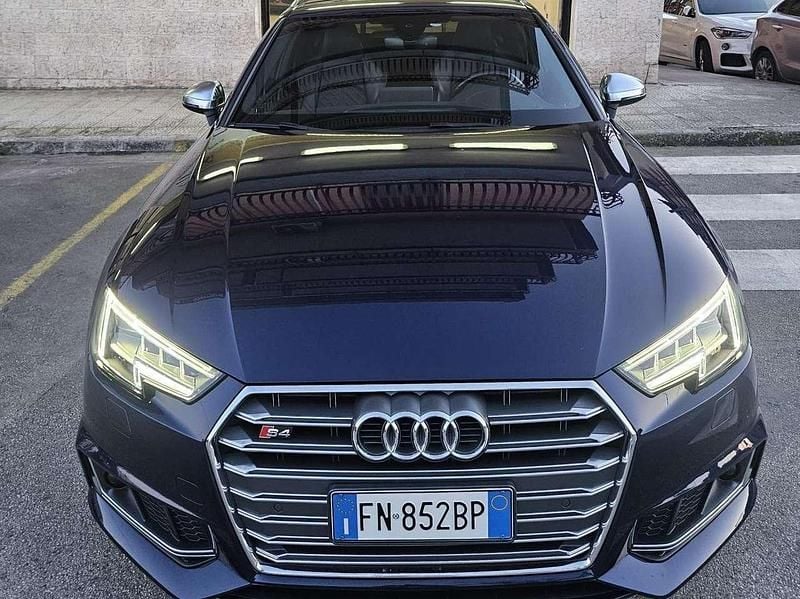 Usata Audi A4 354 CV (260 kW) 2018 Blu/azzurro Station wagon