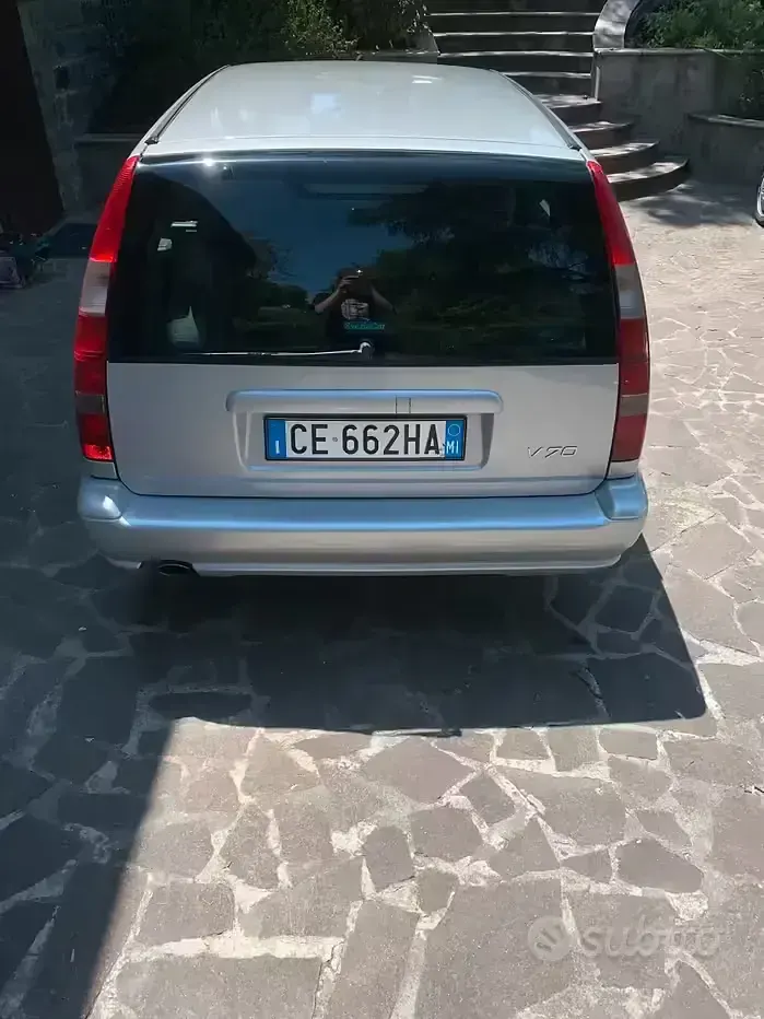 Usata Volvo V70 163 CV (119 kW) 2000 Grigio Station wagon