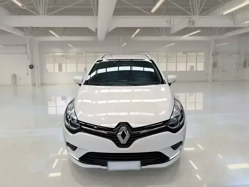 Usata Renault Clio Zen 74 CV (54 kW) 2018 Station wagon