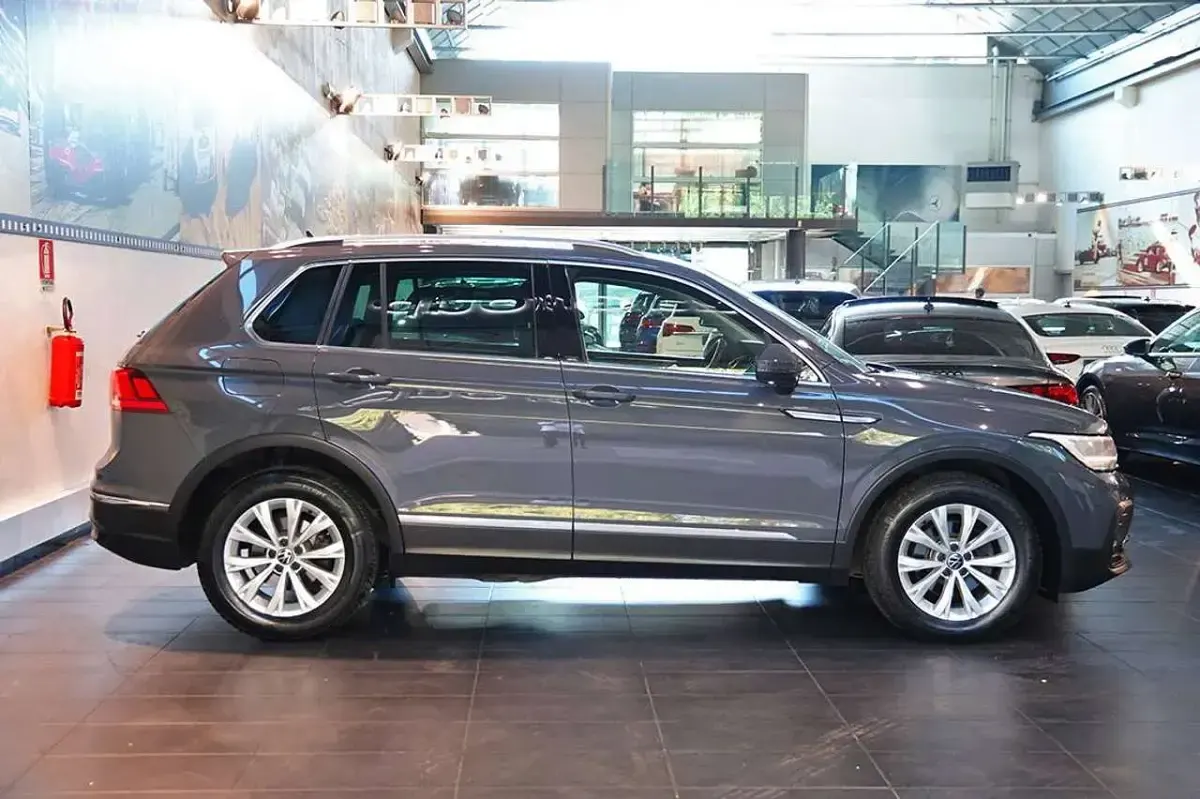 Usata VW Tiguan Life 150 CV (110 kW) 2022 Grigio SUV