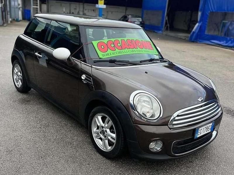 Usata Mini One D 90 CV (66 kW) 2011 Marrone Utilitaria